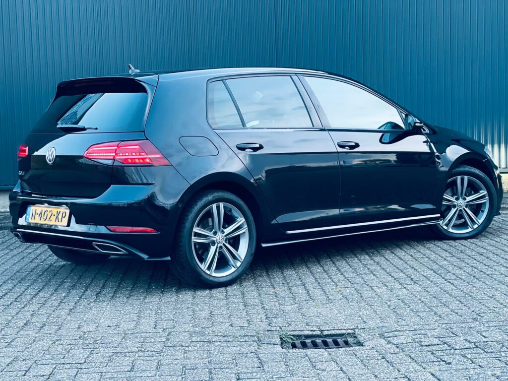 Volkswagen Golf 1.4 TSI Highline Business R